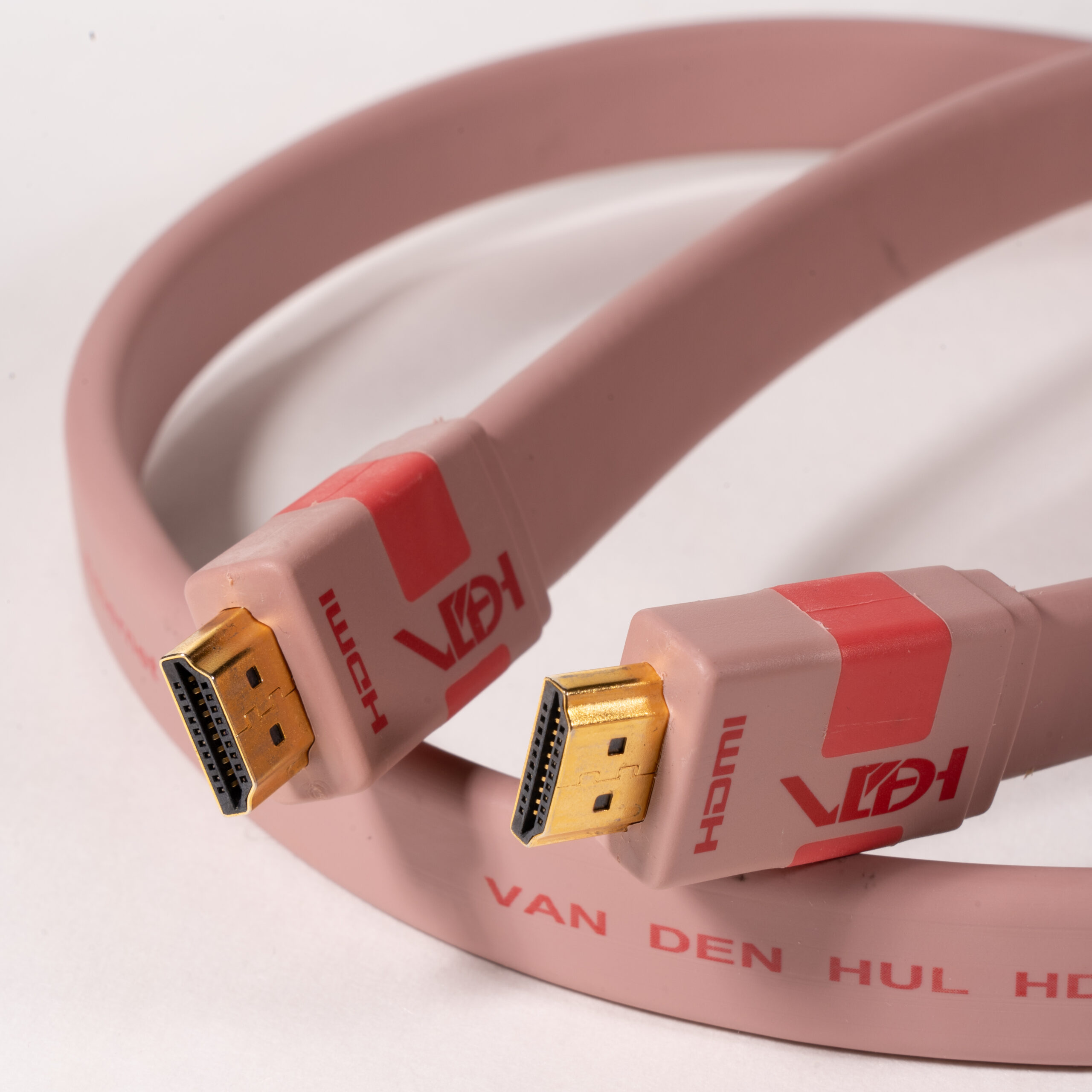 Van den Hul The VDH HDMI Flat SE Halogen Free 4K vanaf 1,0 meter - Afbeelding 2