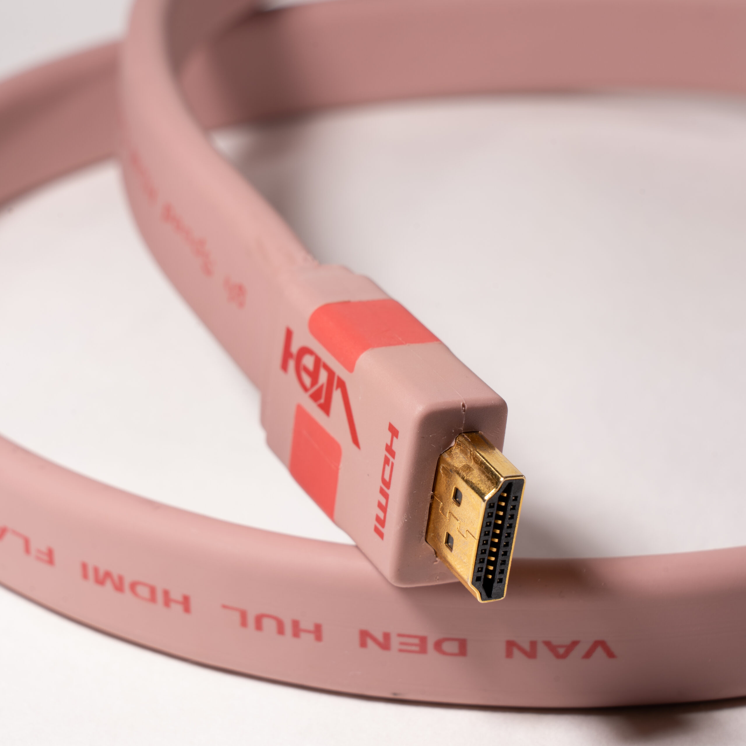 Van den Hul The VDH HDMI Flat SE Halogen Free 4K vanaf 1,0 meter - Afbeelding 5