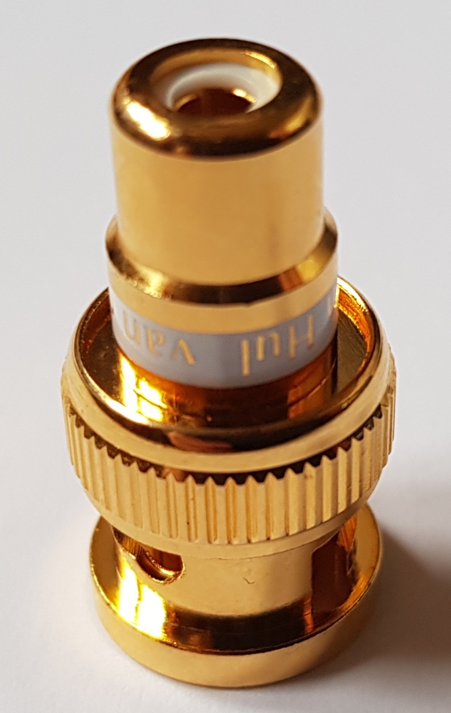 Van den Hul verloop - adaptor 75 Ohm van RCA female naar BNC male verkrijgbaar in verschillende kleuren per stuk - Afbeelding 5