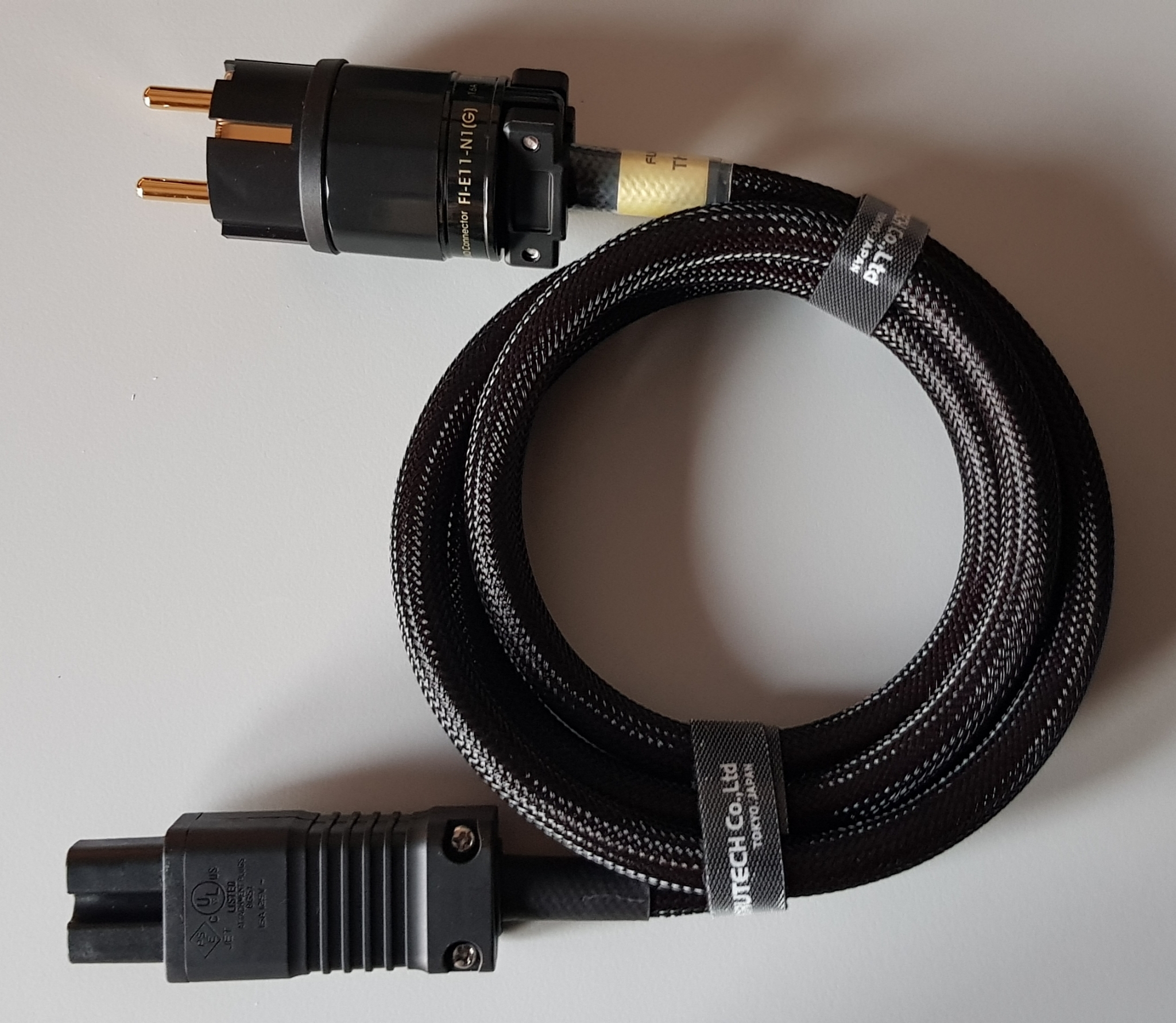 Furutech The Roxy Voedingskabel Slim-line Power-series met verzilverde geleiders 1.5 meter - Afbeelding 5