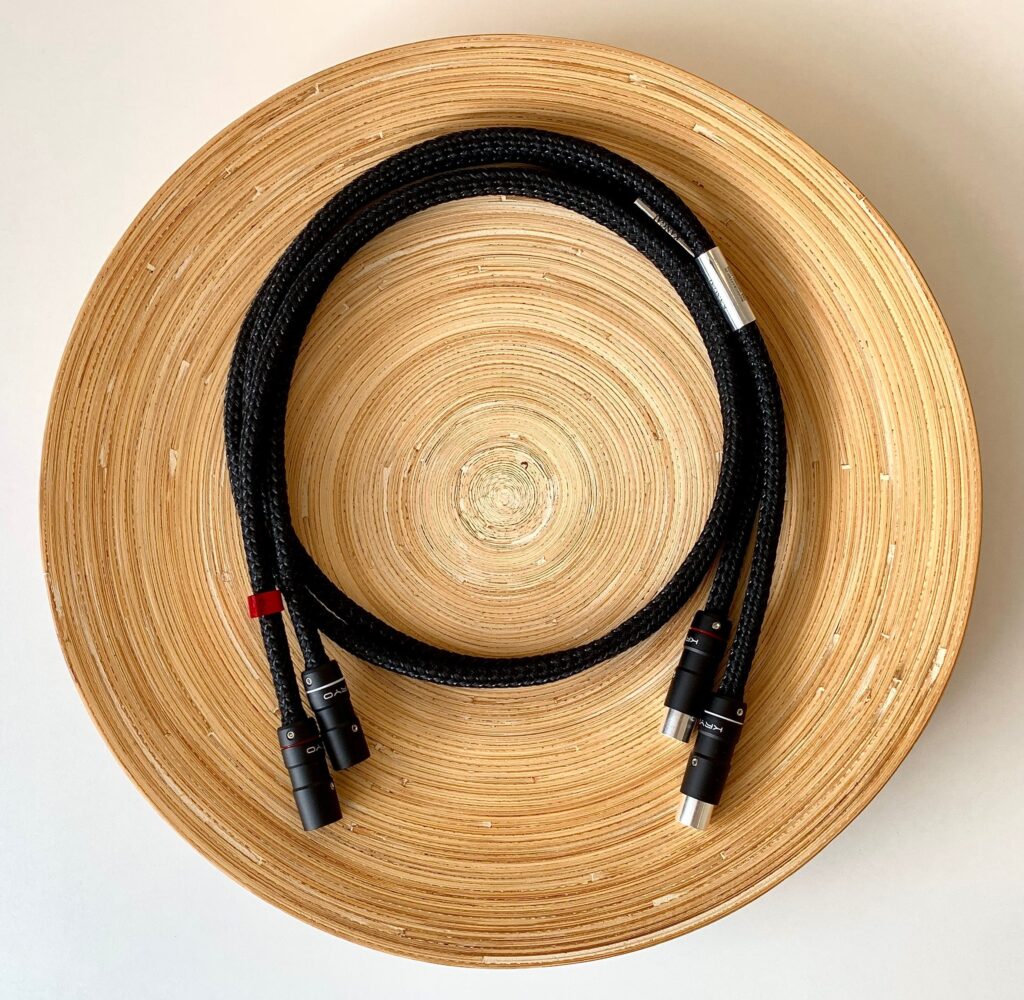 IKIGAI Audio KANGAI Analoge gebalanceerde XLR interlink puur zilveren 5N en 24-karaats gouden monokristal geleiders stereoset 2 stuks vanaf 0,75 meter