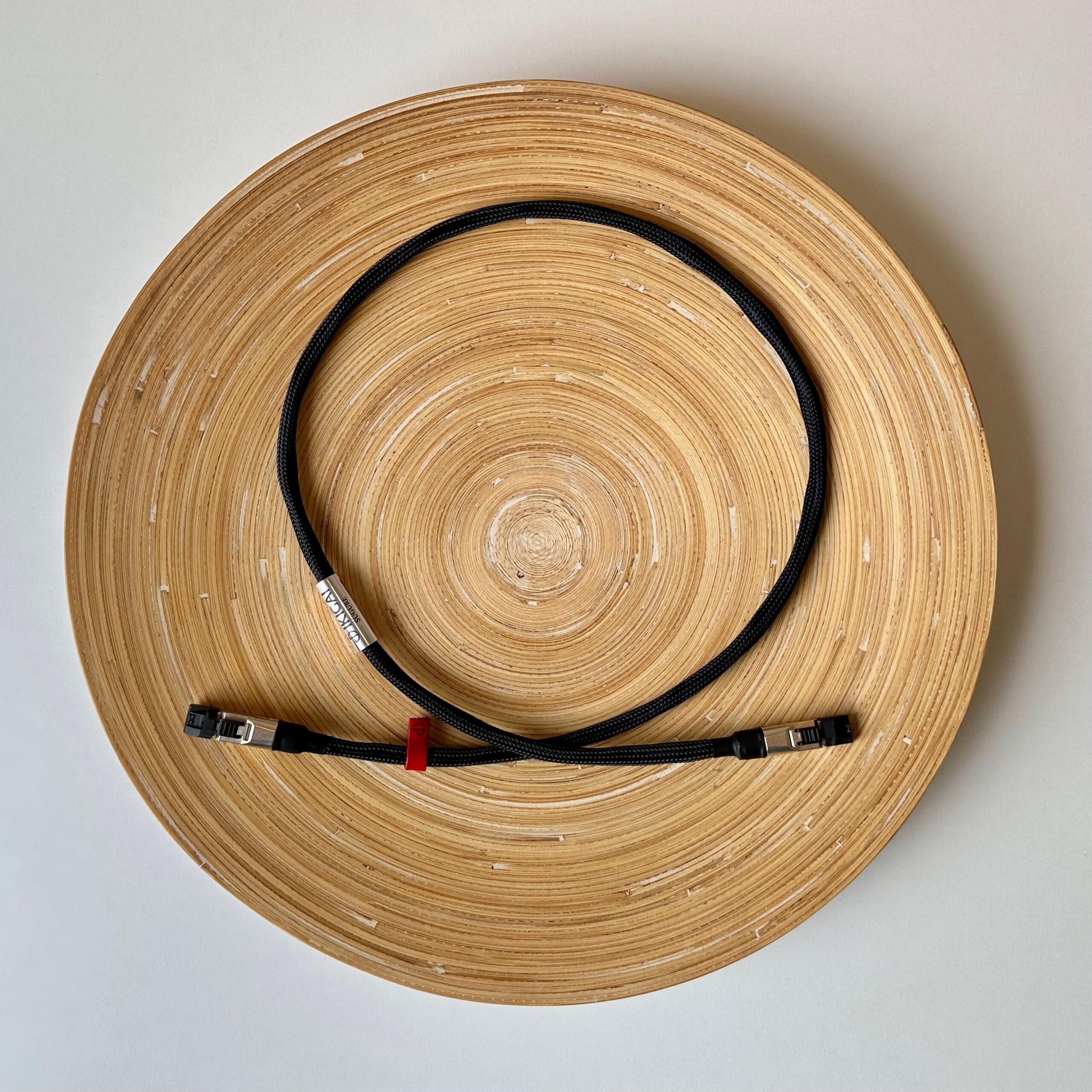 IKIGAI Audio SUGURE 100Mbit ethernetkabel met 2 puur zilveren 5N monokristal 4 verschillende EMI/RFI afschermingen vanaf 1,0 meter - Afbeelding 2