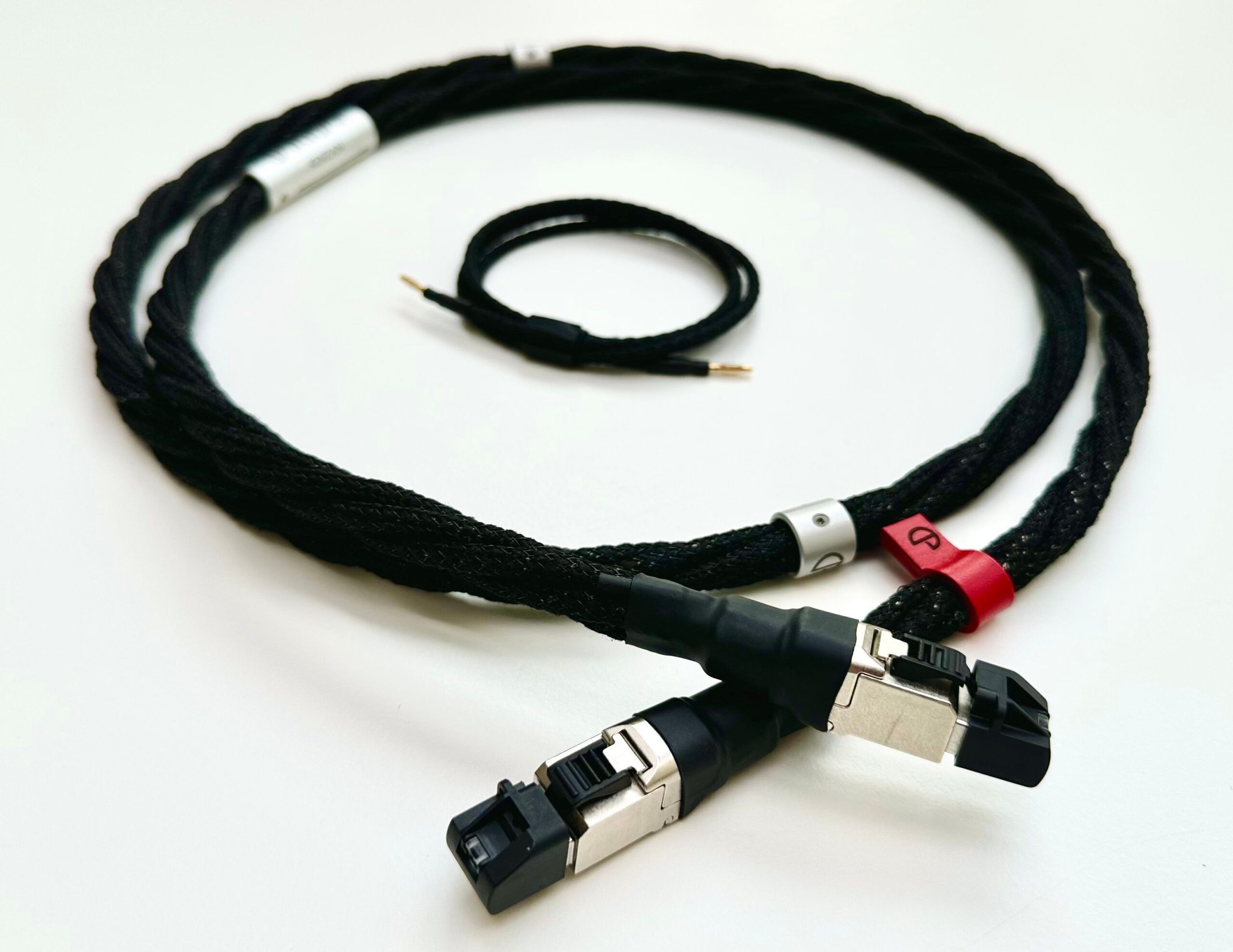 IKIGAI Audio KINZAN 100Mbit ethernetkabel met 8 puur zilveren 5N monokristal geleiders 5 verschillende EMI/RFI afschermingen en aardingssysteem vanaf 1,0 meter - Afbeelding 4