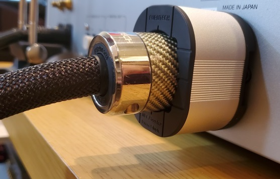 Furutech NCF Booster-Brace-Single high end prestatie-verbeterende connector-houder per stuk - Afbeelding 4